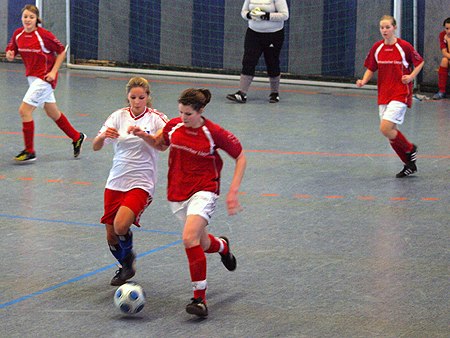 Anna Peters gegen Madeline Giesener
