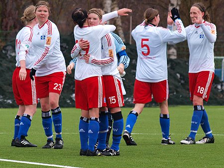 2BL 2009/10, Sptg. 16, HSV 2 - Gersten 3:2; Erleichterung nach dem mühsamen Zittersieg Erleichterung nach dem mühsamen Zittersieg