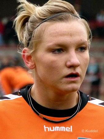 spielte eine sehr gute erste Halbzeit - und eine eher schwae zweite Hälfte: Alexandra Popp