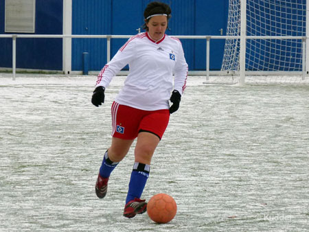 2010 11 28_TuS Berne - HSV5 - Krause hatte die Möglichkeit noch weitere Treffer zu erzielen: Brigitte Krause