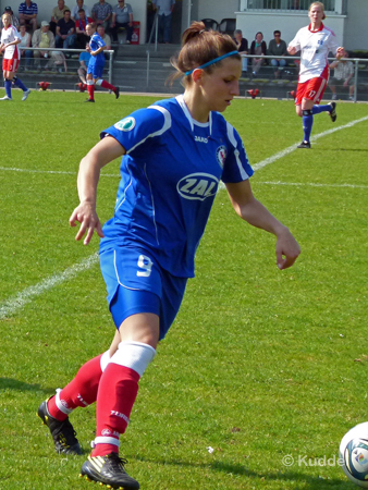 Jessica Wich beim Bundesliga-Cup gegen den HSV